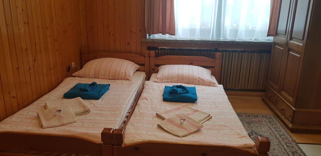 Eden Szczyrk Panzió Kültér fotó