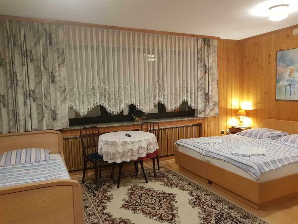 Eden Szczyrk Panzió Kültér fotó